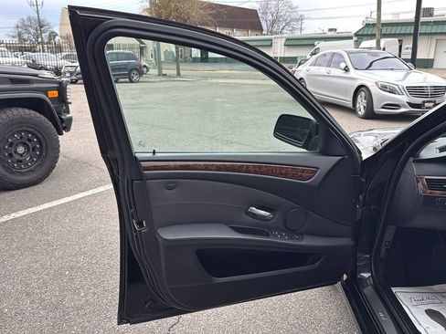 Used 2009 BMW 535i Sedan image 4