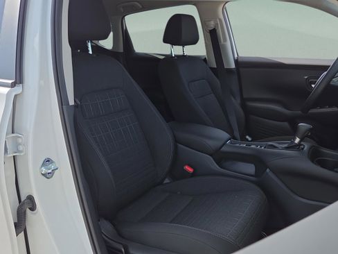 New 2026 Honda HR-V LX image 18