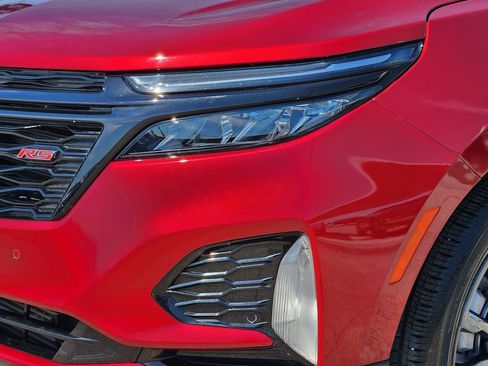 Certified 2024 Chevrolet Equinox RS FWD image 8