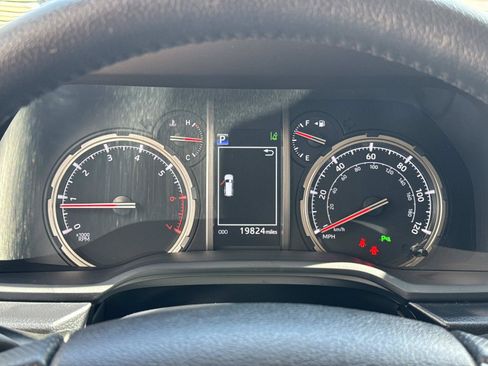 Used 2024 Toyota 4Runner Limited AWD/4WD image 30