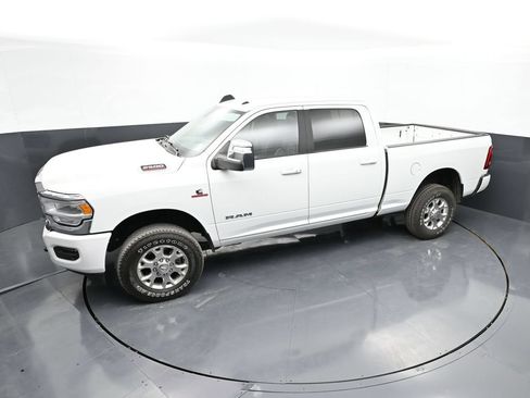 Used 2024 RAM 2500 Laramie AWD/4WD image 38