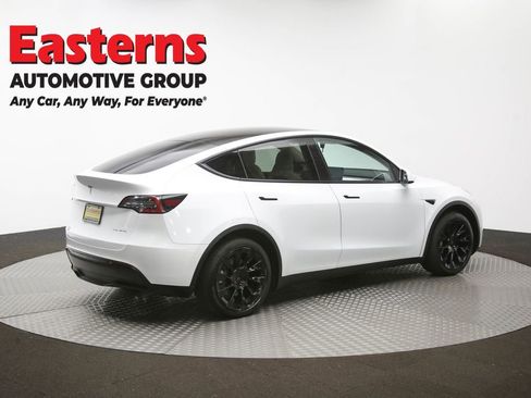 Used 2020 Tesla Model Y Long Range image 38