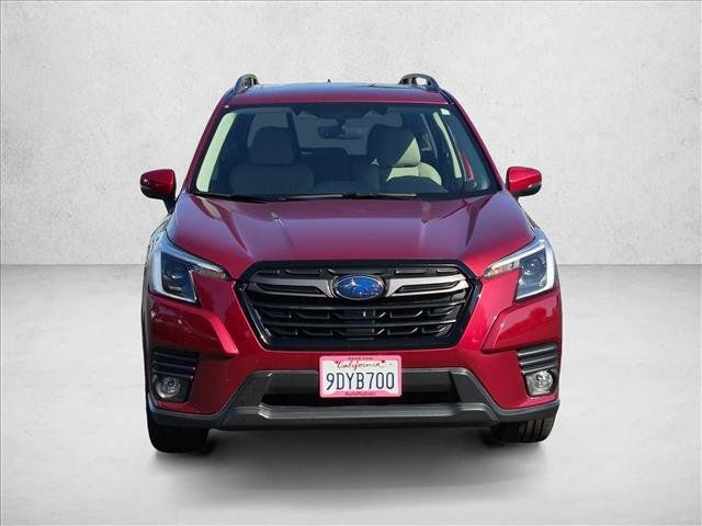 Used 2022 Subaru Forester Limited AWD/4WD image 2