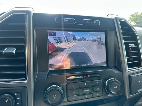 Used 2019 Ford F150 XLT w/ Equipment Group 302A Luxury AWD/4WD image 42