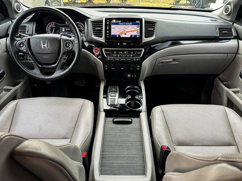 Used 2017 Honda Pilot Elite image 26