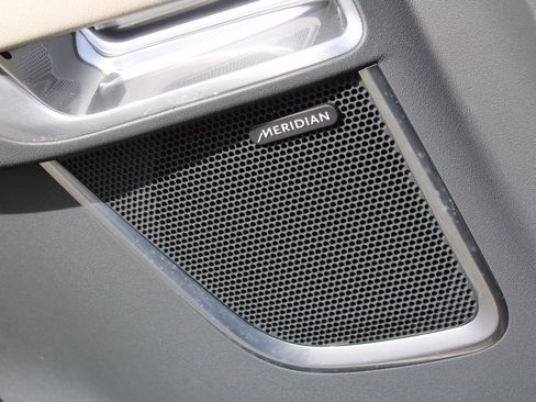 Used 2019 Jaguar E-PACE S image 14