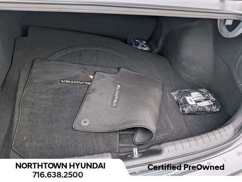 Used 2023 Hyundai Elantra SEL image 32