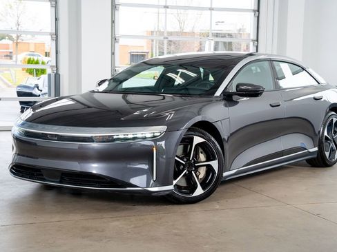 Used 2024 Lucid Air Touring image 2