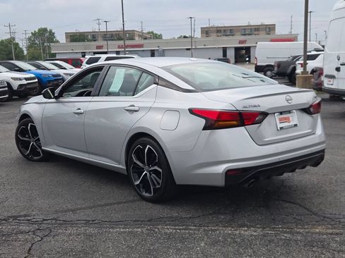 Used 2024 Nissan Altima 2.5 SR FWD image 22