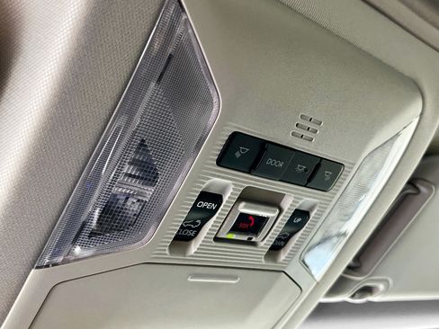 Used 2025 Toyota RAV4 XLE w/ Convenience Package FWD image 20