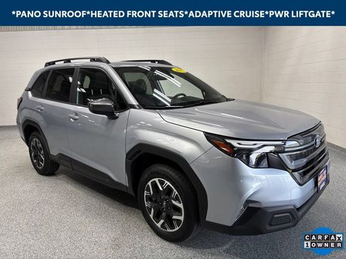 Used 2025 Subaru Forester Premium AWD/4WD image 1