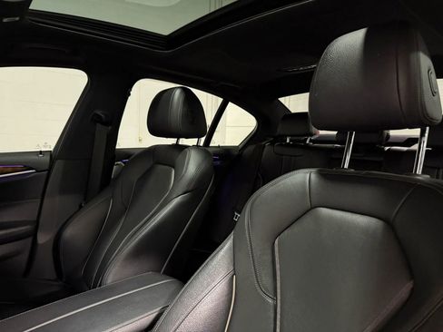 Used 2017 BMW 540i xDrive image 17