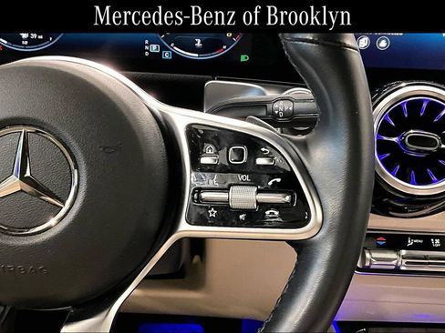 Certified 2023 Mercedes-Benz GLB 250 4MATIC image 24
