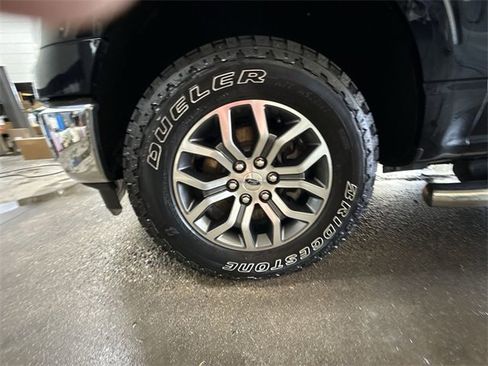 Used 2021 Ford F150 Lariat w/ Equipment Group 501A Mid image 10