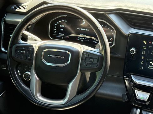 Used 2022 GMC Sierra 1500 Denali w/ Denali Reserve Package image 14