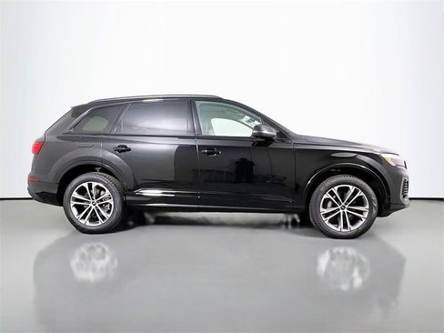 New 2026 Audi Q7 2.0T Premium image 8