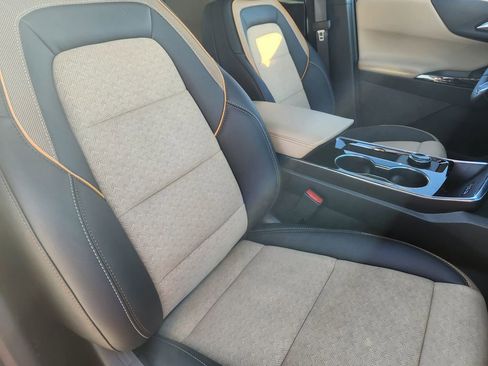 New 2026 Chevrolet Equinox ACTIV w/ Convenience Package III FWD image 10