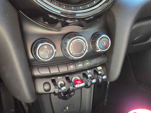 Used 2019 MINI Cooper S FWD image 26