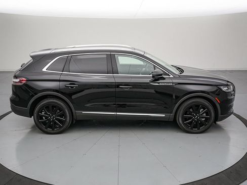 Used 2023 Lincoln Nautilus Reserve w/ Monochromatic Package AWD/4WD image 3