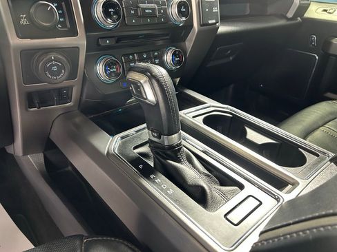 Used 2017 Ford F150 Platinum w/ Equipment Group 701A Luxury AWD/4WD image 66