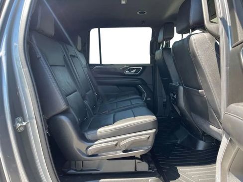 Used 2021 Chevrolet Suburban LT AWD/4WD image 21