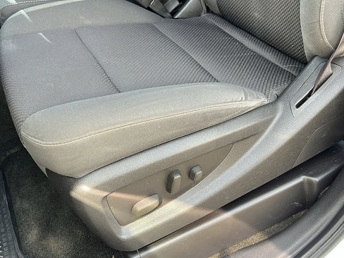 Used 2015 Chevrolet Silverado 2500 LT w/ LT Convenience Package image 18