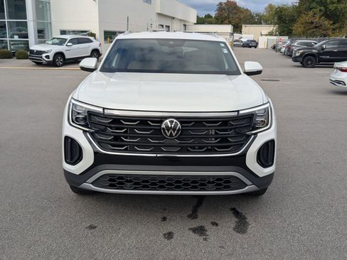 New 2026 Volkswagen Atlas Cross Sport SE image 8