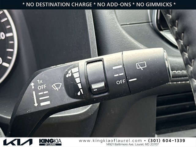 Used 2025 Nissan Rogue SV AWD/4WD image 11