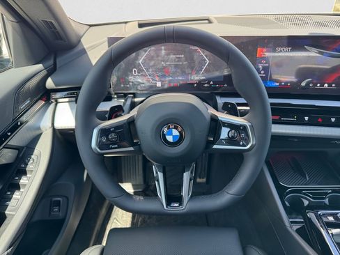 Used 2025 BMW 530i xDrive w/ M Sport Package AWD/4WD image 11