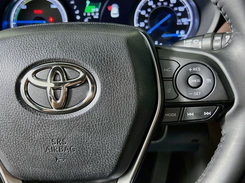 Used 2022 Toyota Venza XLE AWD/4WD image 20