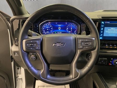 Used 2024 Chevrolet Silverado 1500 ZR2 w/ Technology Package image 15