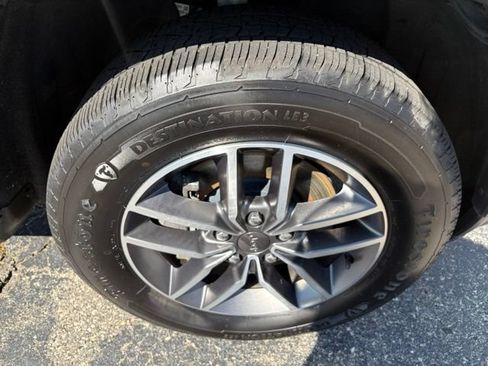 Used 2021 Jeep Grand Cherokee Limited AWD/4WD image 22