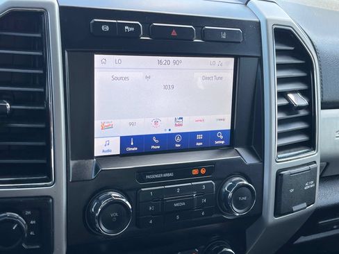 Used 2020 Ford F250 Lariat w/ Lariat Value Package AWD/4WD image 23