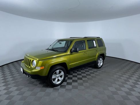 Used 2012 Jeep Patriot Sport w/ PWR Value Group AWD/4WD image 4