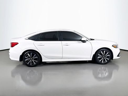Used 2024 Honda Civic EX image 4