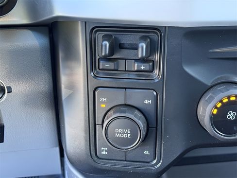 Used 2024 Ford F250 XLT w/ FX4 Off-Road Package image 30