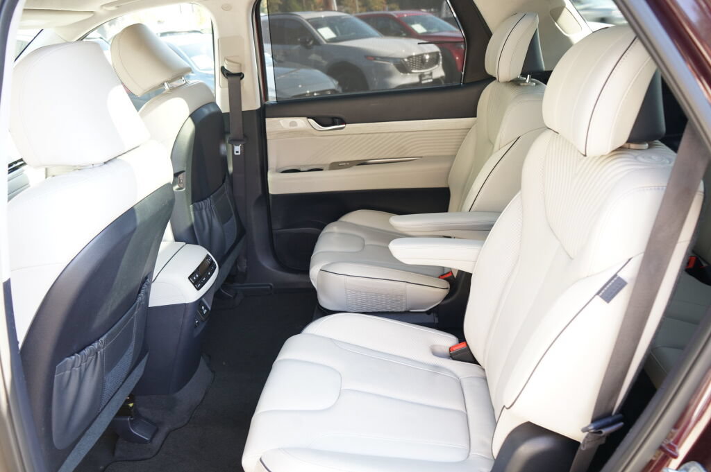 Certified 2023 Hyundai Palisade Calligraphy AWD/4WD image 23