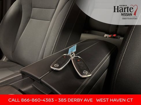 Certified 2024 Nissan Rogue S image 14