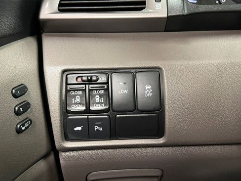 Used 2016 Honda Odyssey Touring Elite image 75