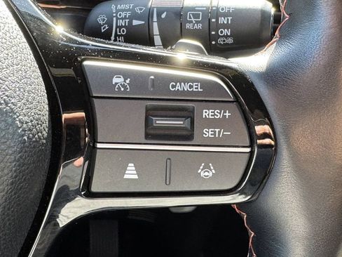 Used 2025 Honda Pilot TrailSport image 25