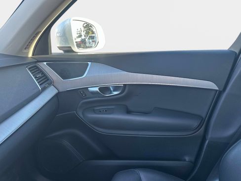 Certified 2025 Volvo XC90 B5 Core image 21