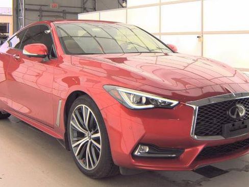 Used 2022 INFINITI Q60 3.0t Luxe w/ Essential Package image 4