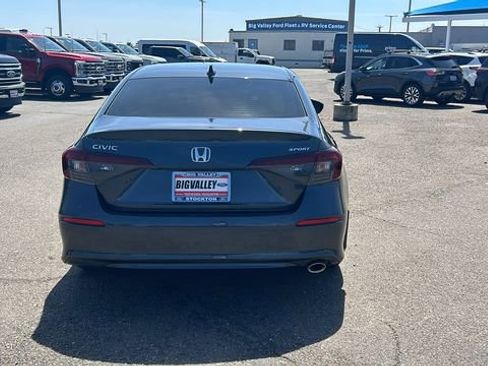 Used 2025 Honda Civic Sport image 4