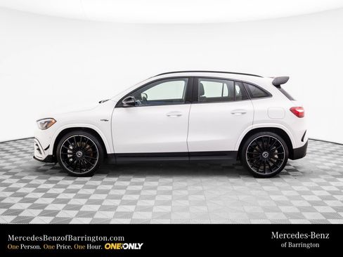 New 2025 Mercedes-Benz GLA 35 AMG GLA 35 AMG image 2