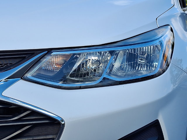 Used 2019 Chevrolet Cruze LS w/ LS Convenience Package FWD image 10