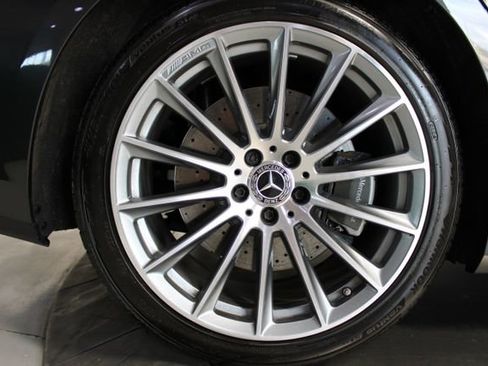 Used 2022 Mercedes-Benz S 500 4MATIC w/ AMG Line Package image 34