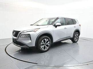 Used 2023 Nissan Rogue SV video 3