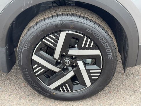 New 2026 Nissan Kicks SV image 10