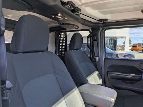 Used 2021 Jeep Gladiator Sport image 37