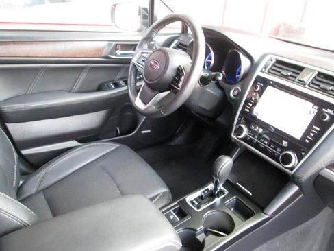Used 2019 Subaru Outback 2.5i Limited AWD/4WD image 30